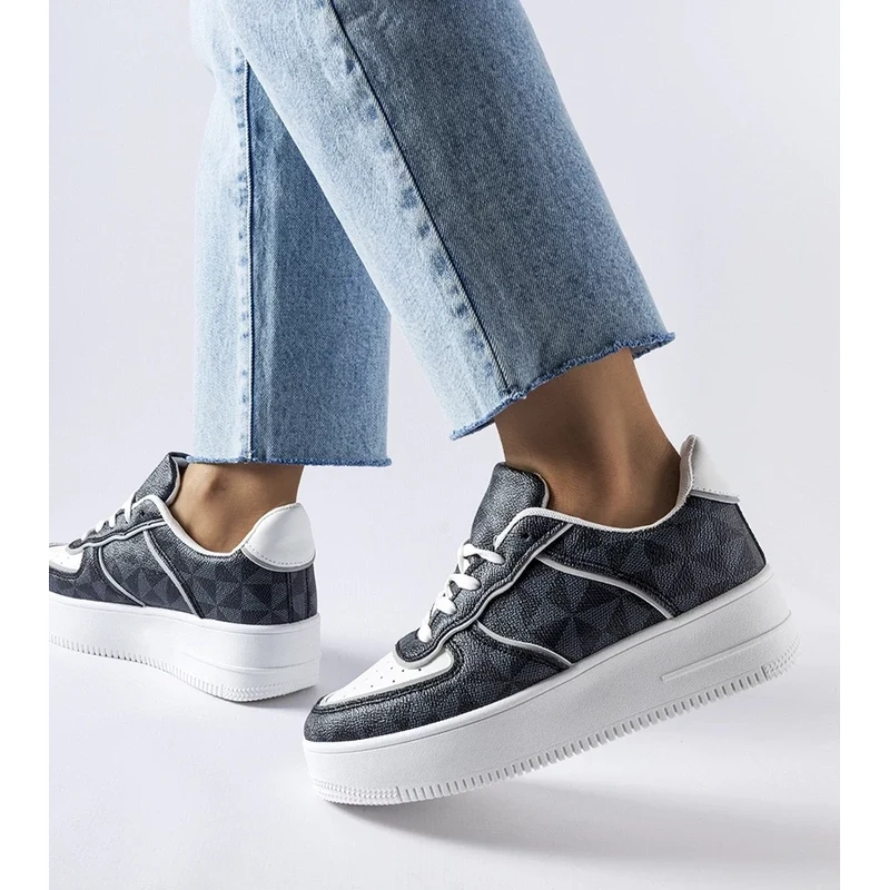 Gemre Black sneakers adorned with the Sands monogram