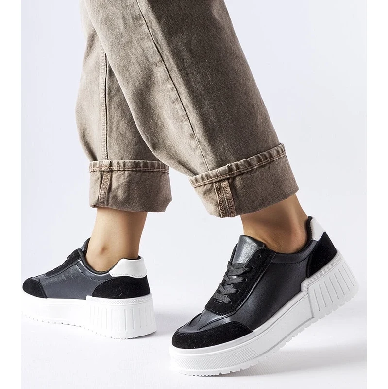 Gemre Black platform sneakers Seluci