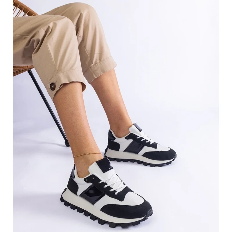 Gemre Black sneakers with visible Restia protector