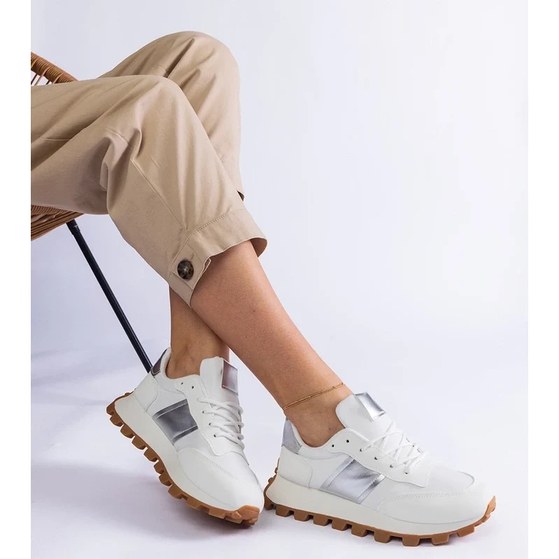D/CEO White trainers Justar