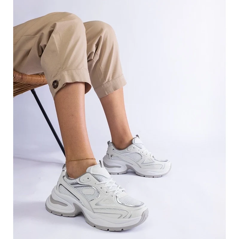 D/CEO Gemre White sneakers on a chunky sole Adoma