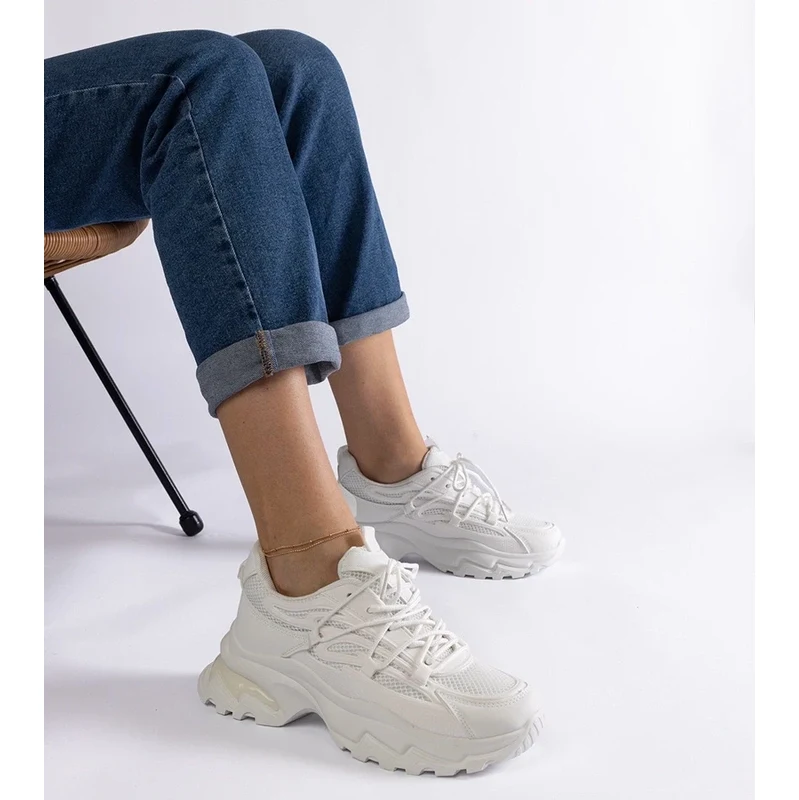 D/CEO White trainers Justar