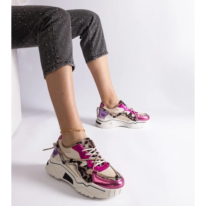 D/CEO White trainers Justar