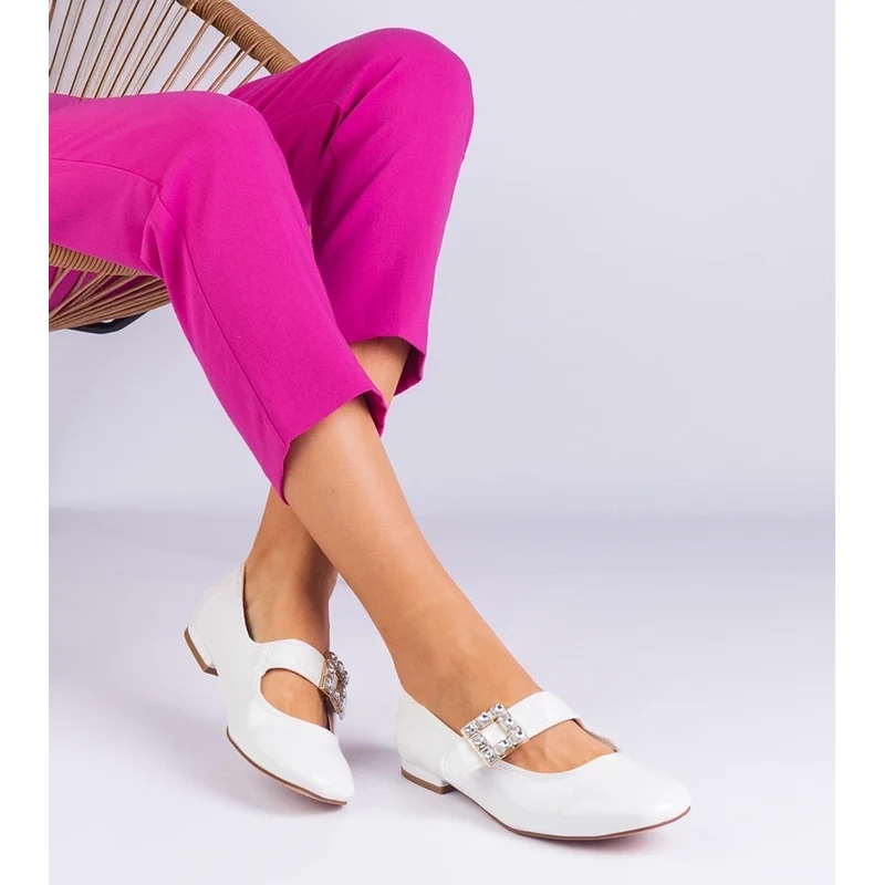 Gemre White patent ballet flats adorned with a buckle Furseda 106990909