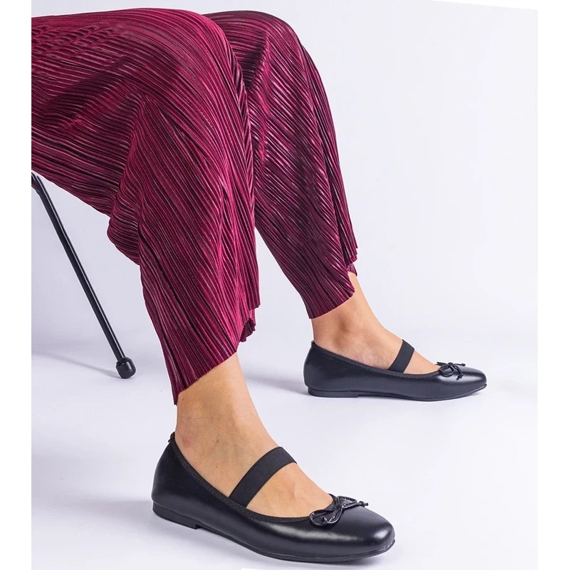 Gemre Black ballet flats with elastic and decorative bow Newton 106990950