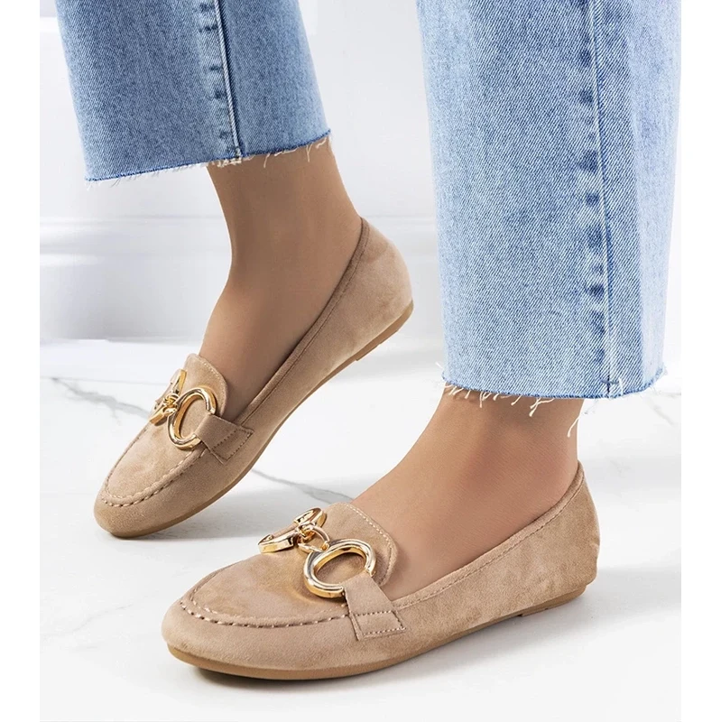 Gemre Beige loafers with a buckle Castor 106991176