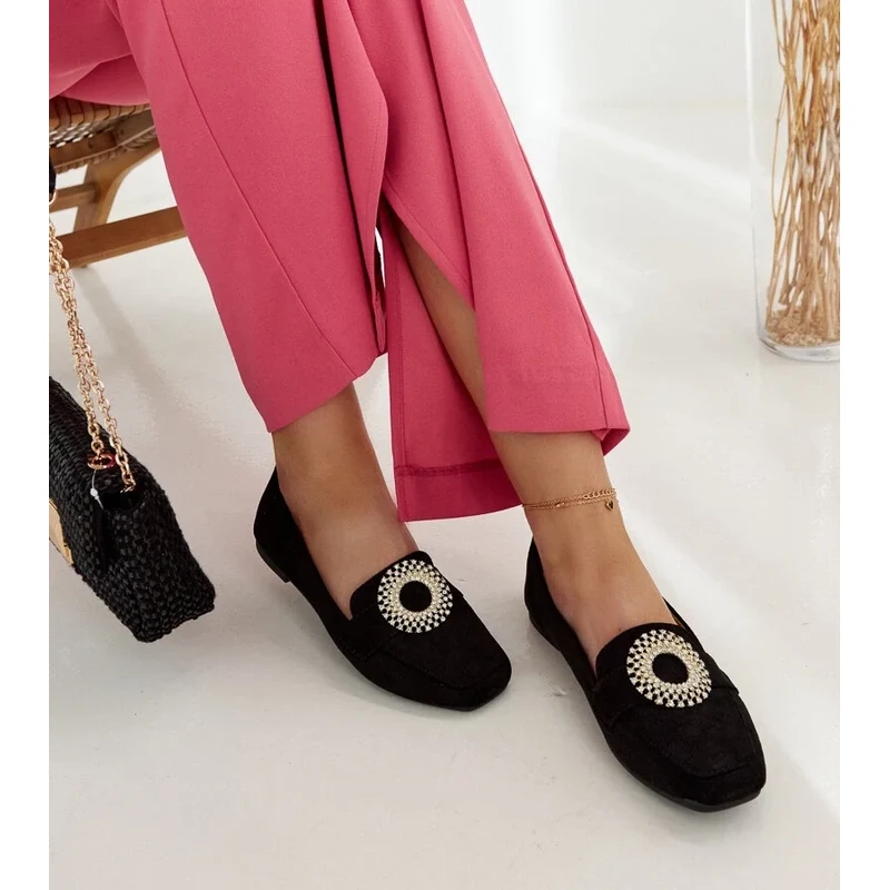 Gemre Black moccasins adorned with rhinestones Celena