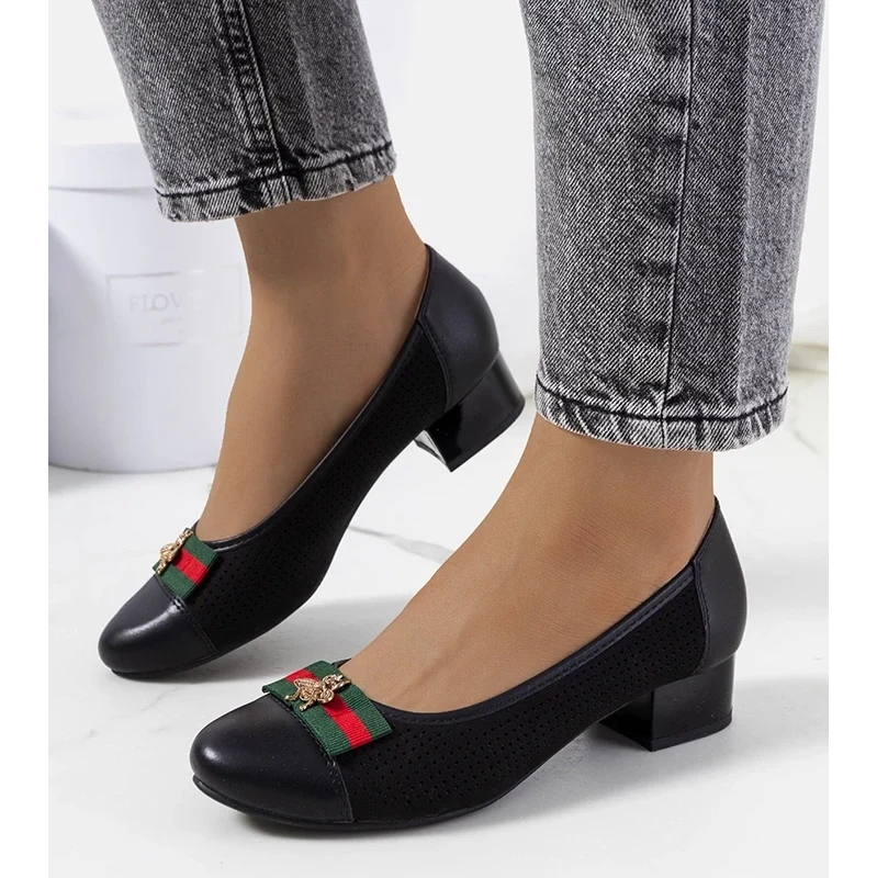 Gemre Black lace pumps Seema