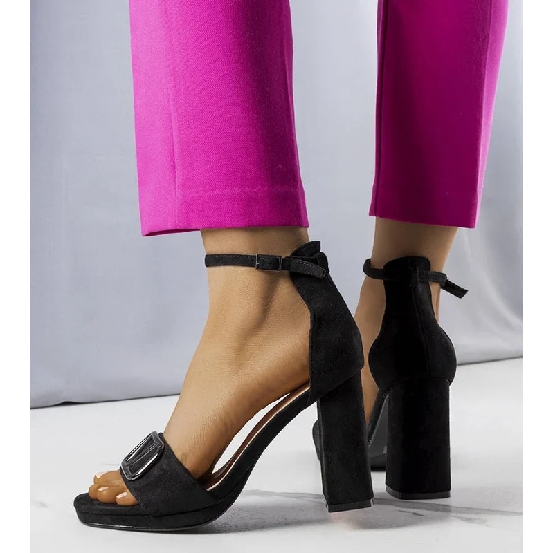 Gemre Black block-heeled sandals Linda