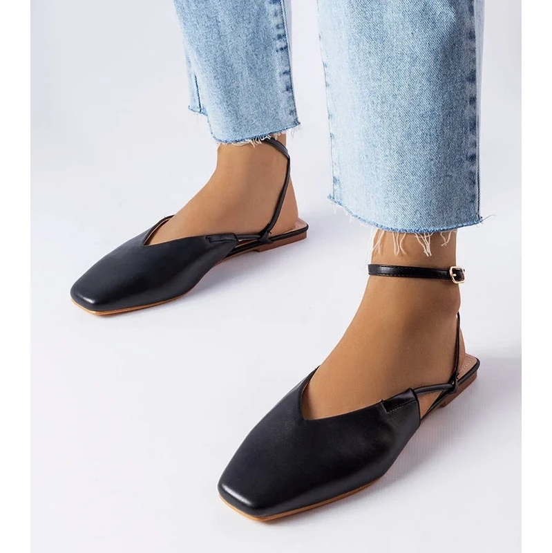 Gemre Black closed-toe sandals Jehovah 106992383