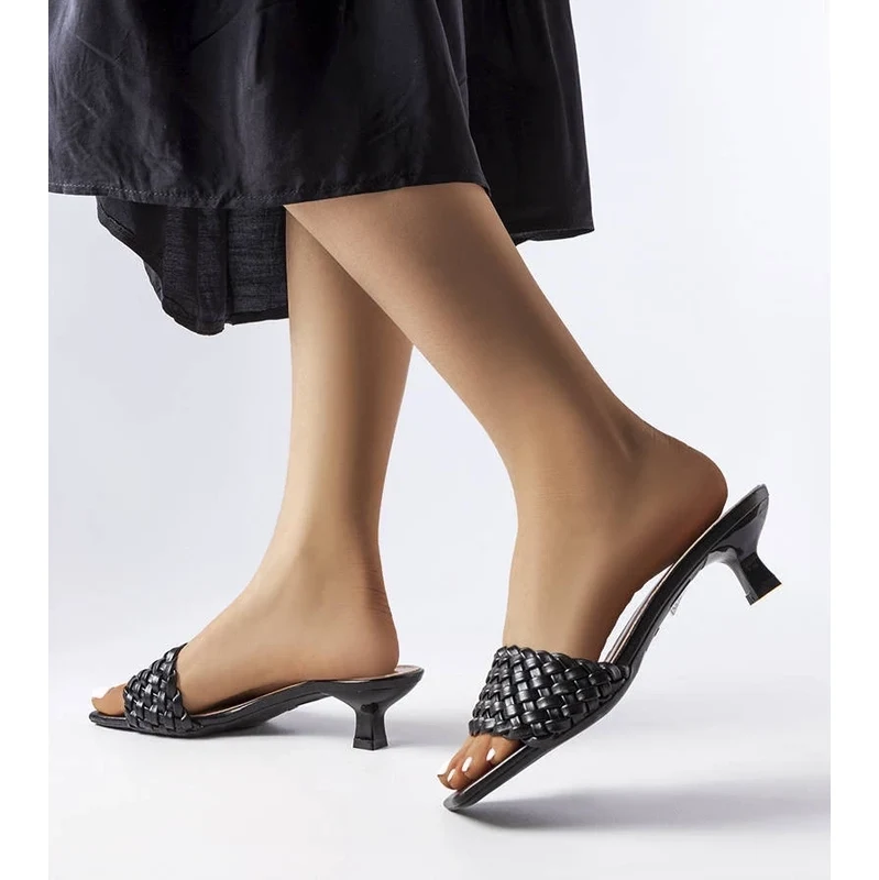 marka niezdefiniowana Black low-heeled slides Burbank 106992426