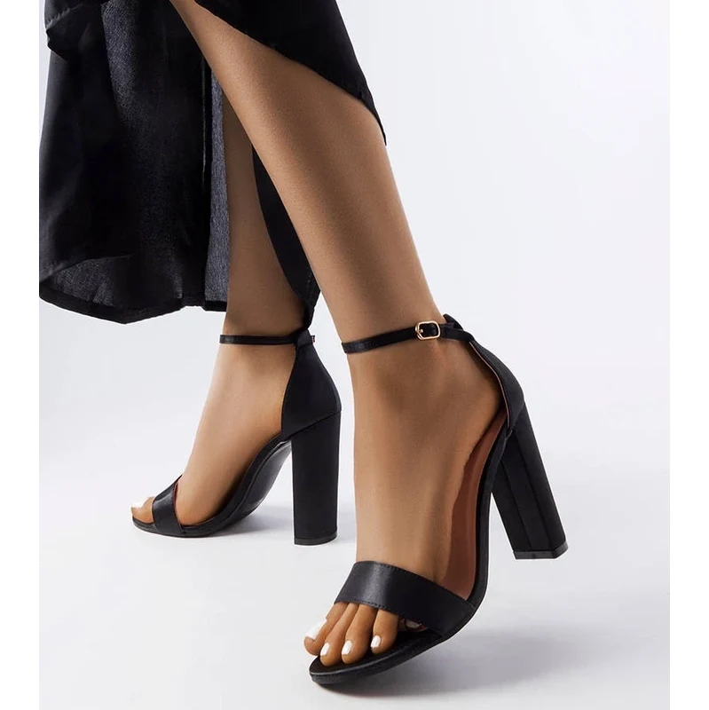 D/CEO Black sandals on a block heel Millo 106992440