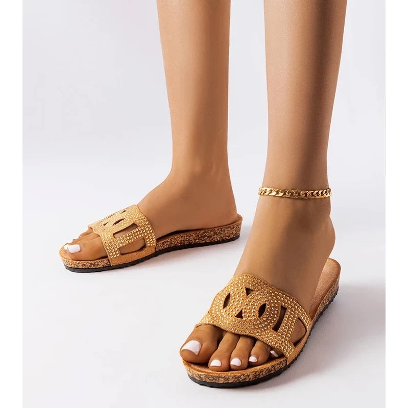 marka niezdefiniowana Beige flip-flops decorated with studs Lagacé 106992497