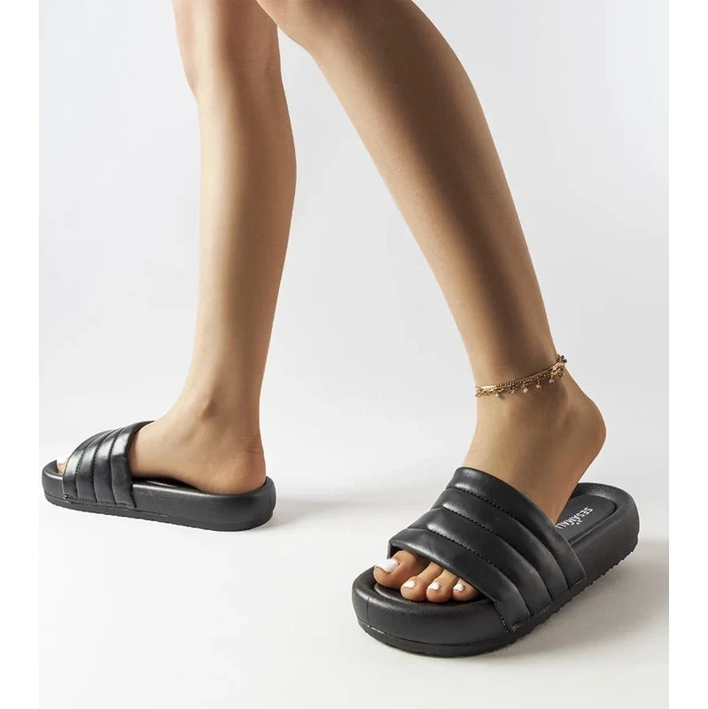 D/CEO marka niezdefiniowana Black quilted slides Dorene 108967282
