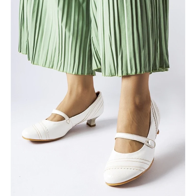 Gemre White low block heel pumps SantAntonio 107356552