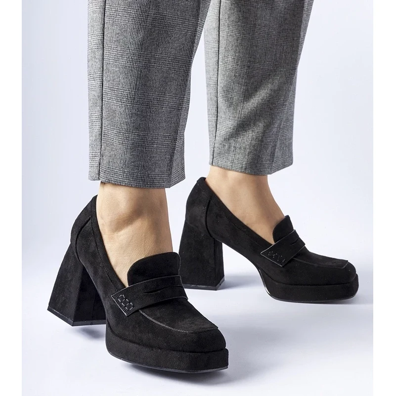Gemre Black pumps on high block heel Solaine