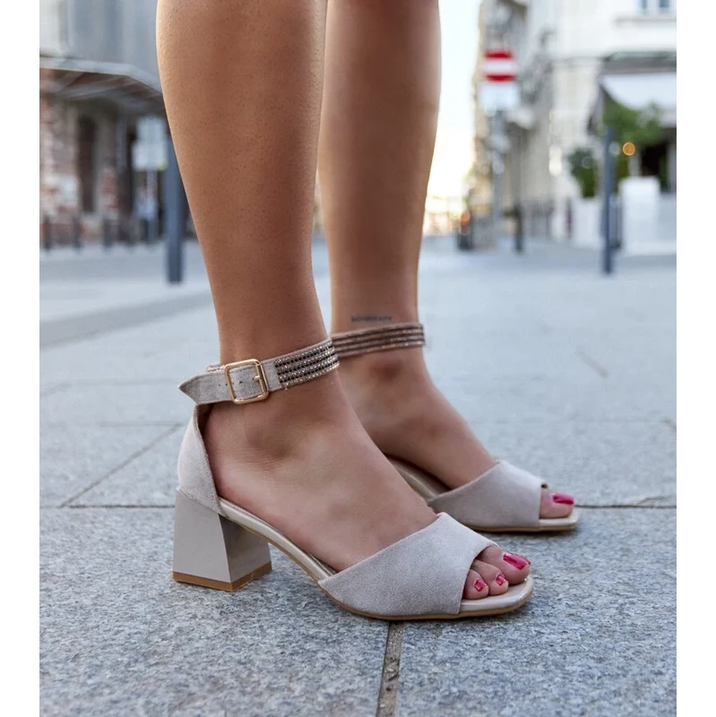 D/CEO Black sandals on a block heel Millo 106993021
