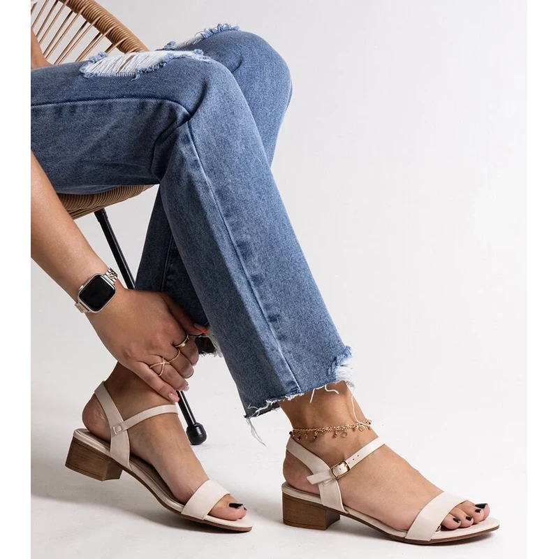 D/CEO Black sandals on a block heel Millo