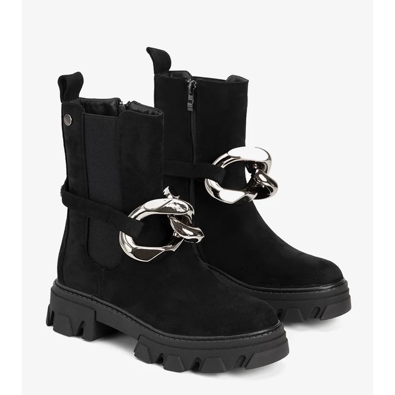 Gemre Black ankle boots with a gold chain Gareau