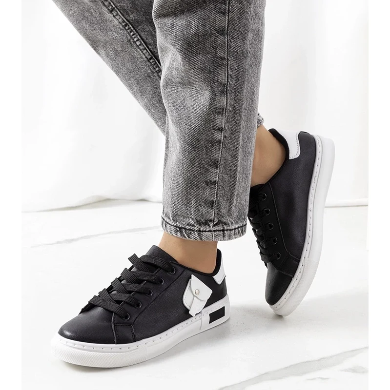 Gemre Black womens sneakers Frame