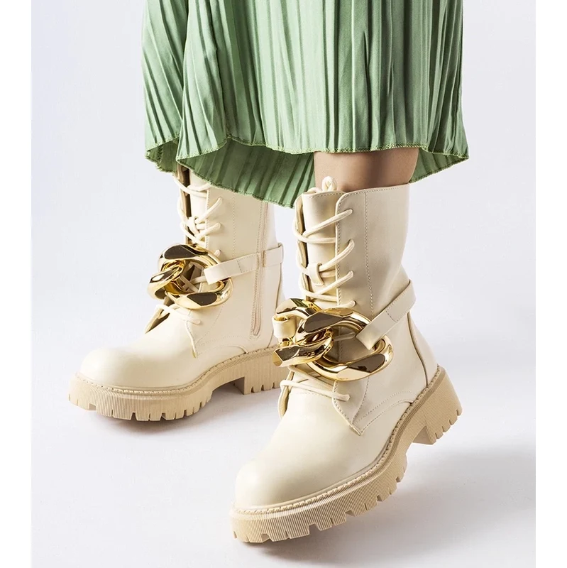 Gemre Beige boots with chain Galar