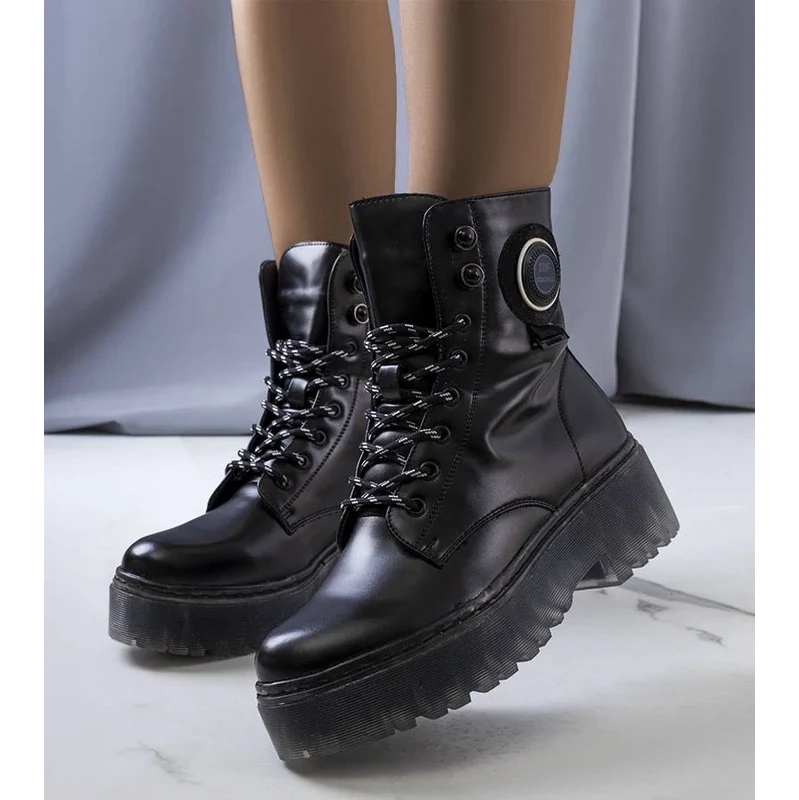 Gemre Black womens ankle boots Laureano
