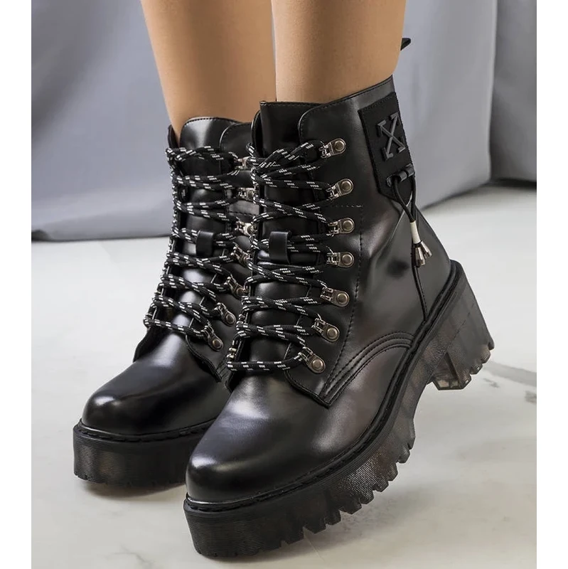 Gemre Black ankle boots with decorative lacing Laverda 106995479