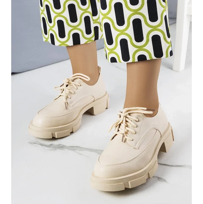Gemre Beige lace-up shoes with chunky soles Kay