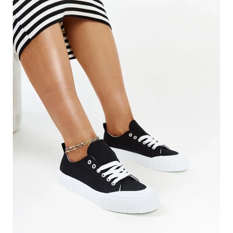 Gemre Edwards black canvas sneakers