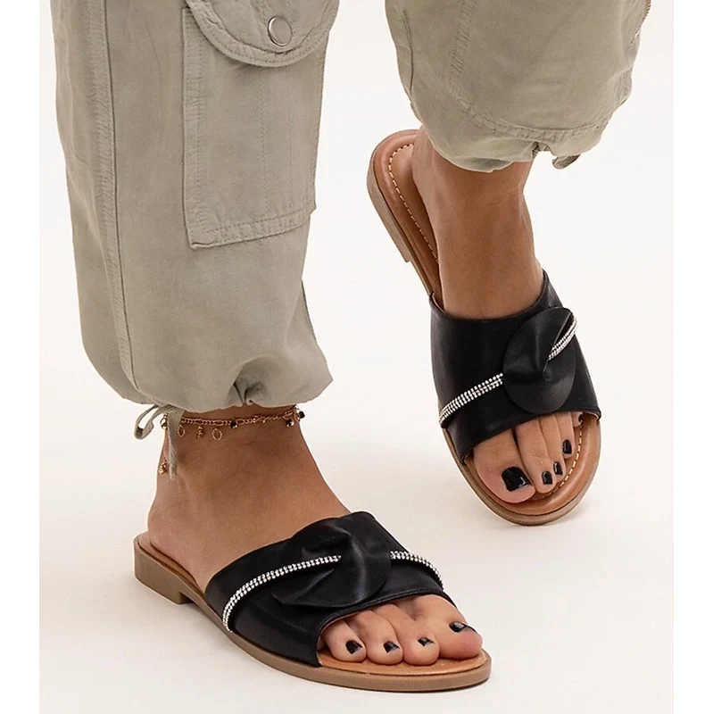 marka niezdefiniowana Amari sandals adorned with a strip of 107357664