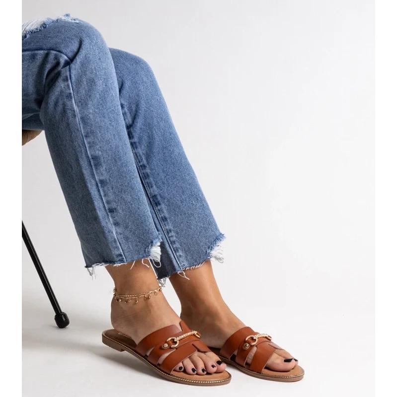 D/CEO marka niezdefiniowana Brown flip-flops with golden