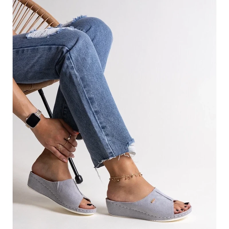Gemre Gray wedge flip-flops Semretana