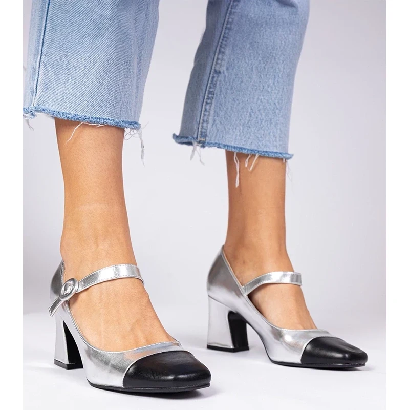 Gemre Silver womens pumps with black toe Radora 111258365