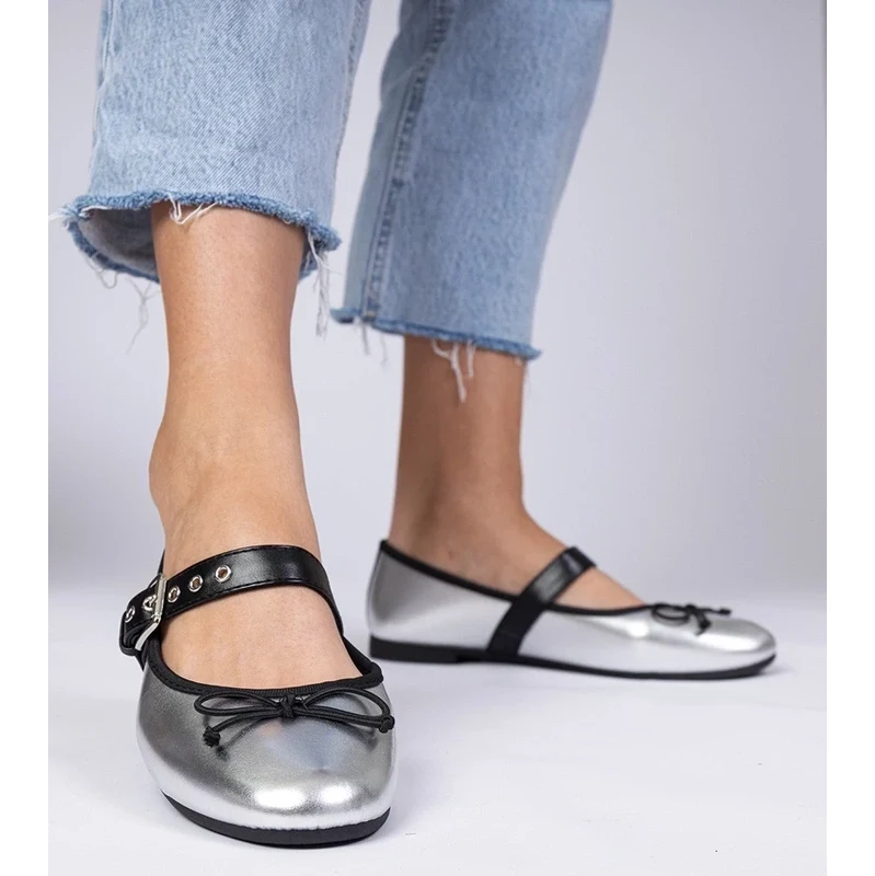 Gemre Silver womens ballet flats with a bow Mansy 106998904