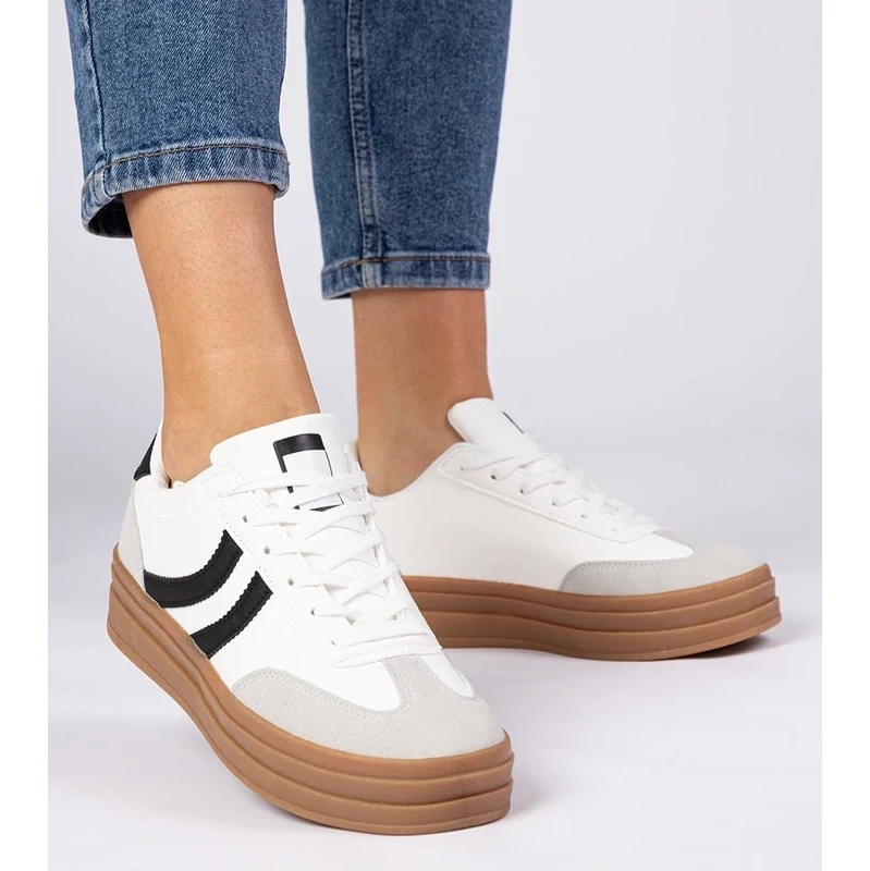D/CEO marka niezdefiniowana White womens sneakers with black