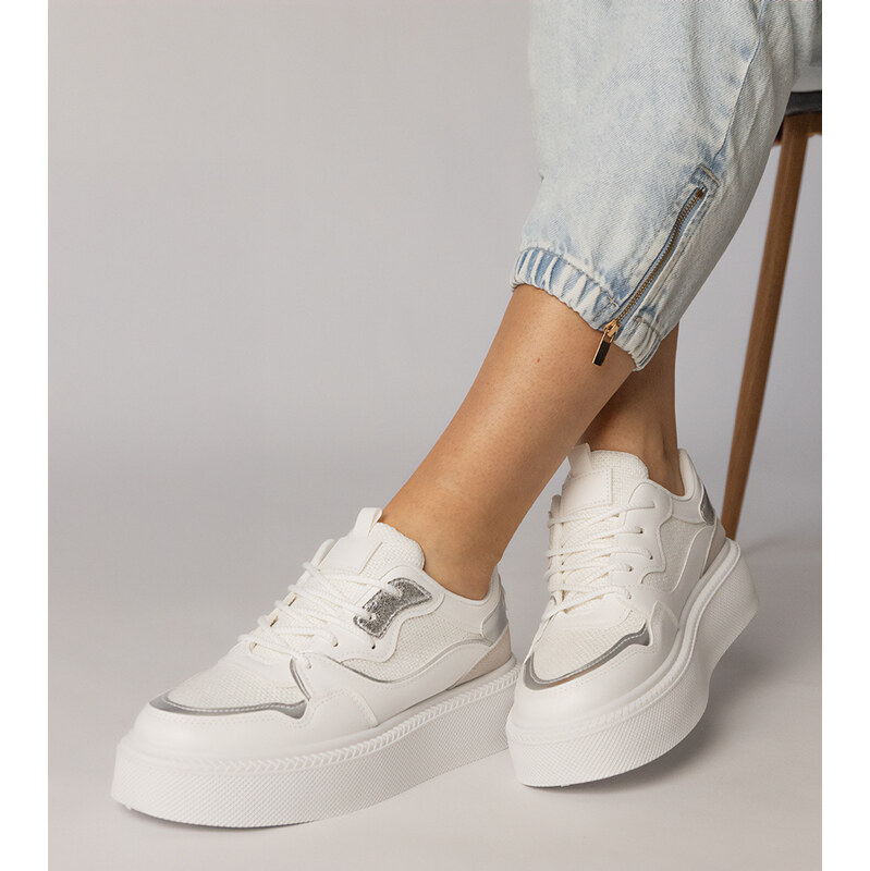 D/CEO marka niezdefiniowana White block heel sandals with buckle Runaz 107010307
