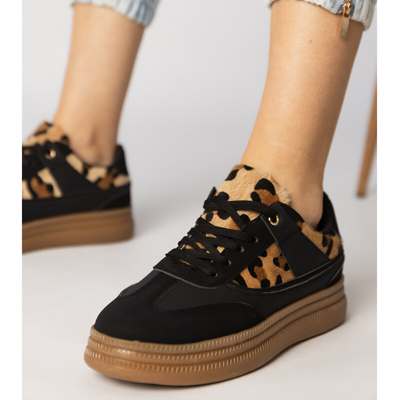 Gemre Black sneakers with leopard print detail Meril
