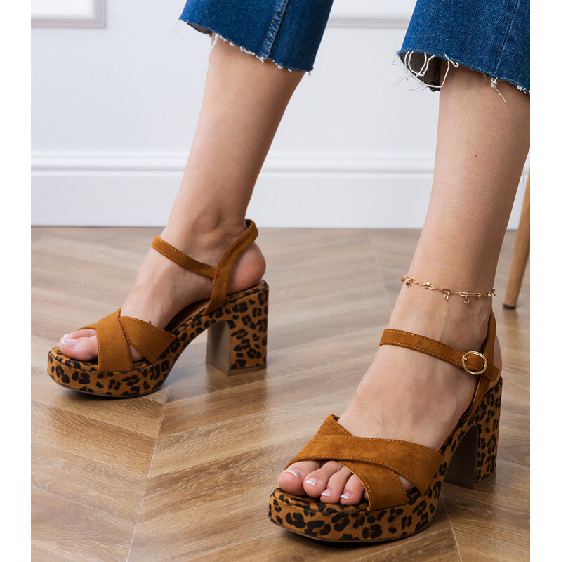 Gemre Brown eco-suede block heel sandals Dures