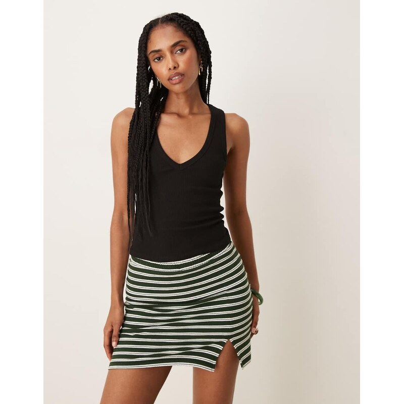 ASOS DESIGN ribbed V neck vest in black