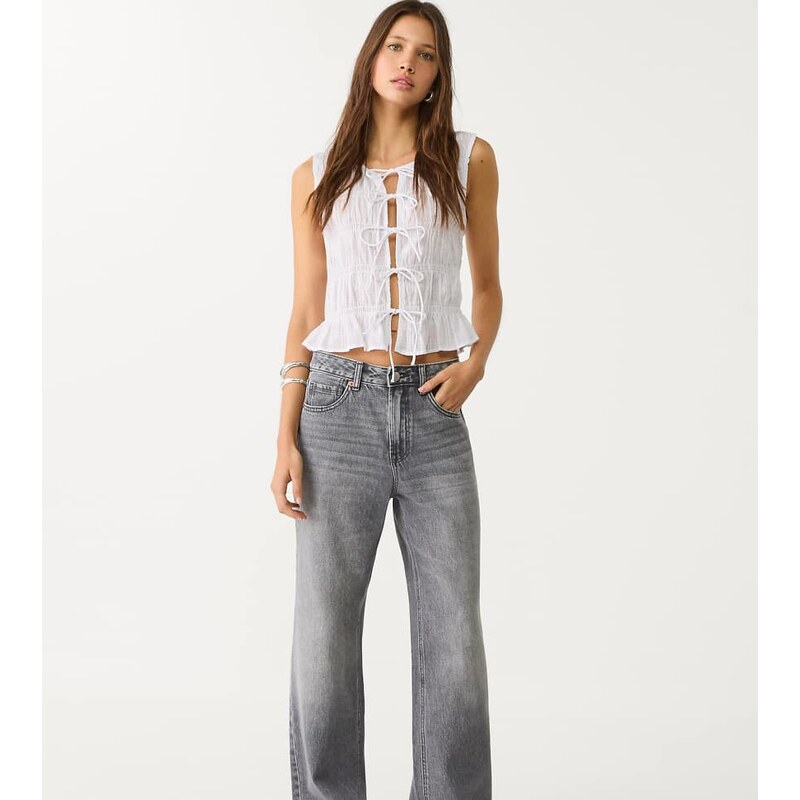 Stradivarius Petite d92 straight wide-leg jeans in medium grey