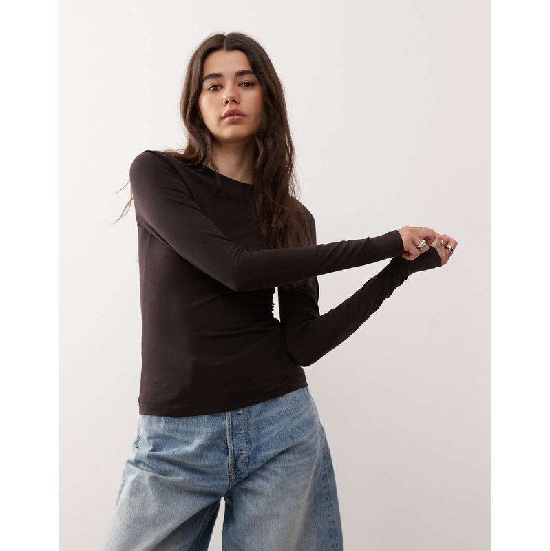 Weekday slim fit long sleeve top in dark brown 115188365