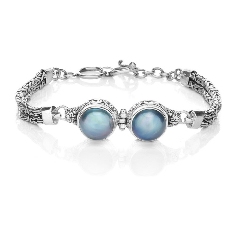 Buka Jewelry Stříbrný náramek s perlami Mabe modrý
