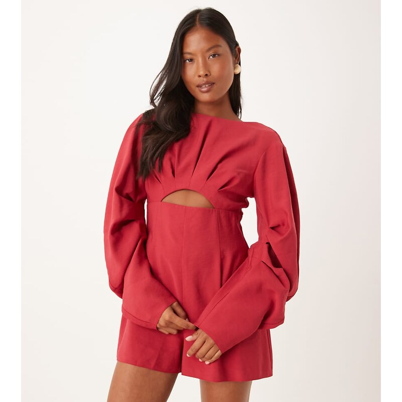 ASOS Petite ASOS DESIGN Petite curved sleeve playsuit with pleating 107570095