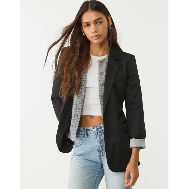 Stradivarius slim fit blazer in black 107624513