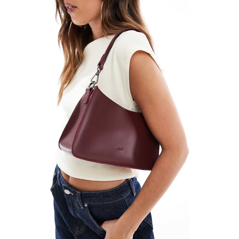 PASQ 90s minimal shoulder bag with detachable crossbody strap in