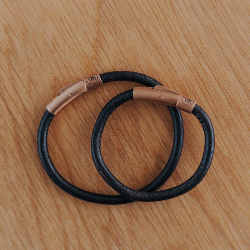 Wood Style Náramek kulatý s bronzovým zapínáním