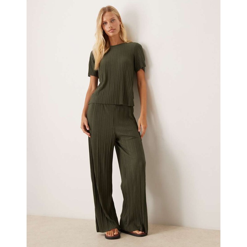 Vila wide leg plisse trouser co-ord in deep khaki-Green