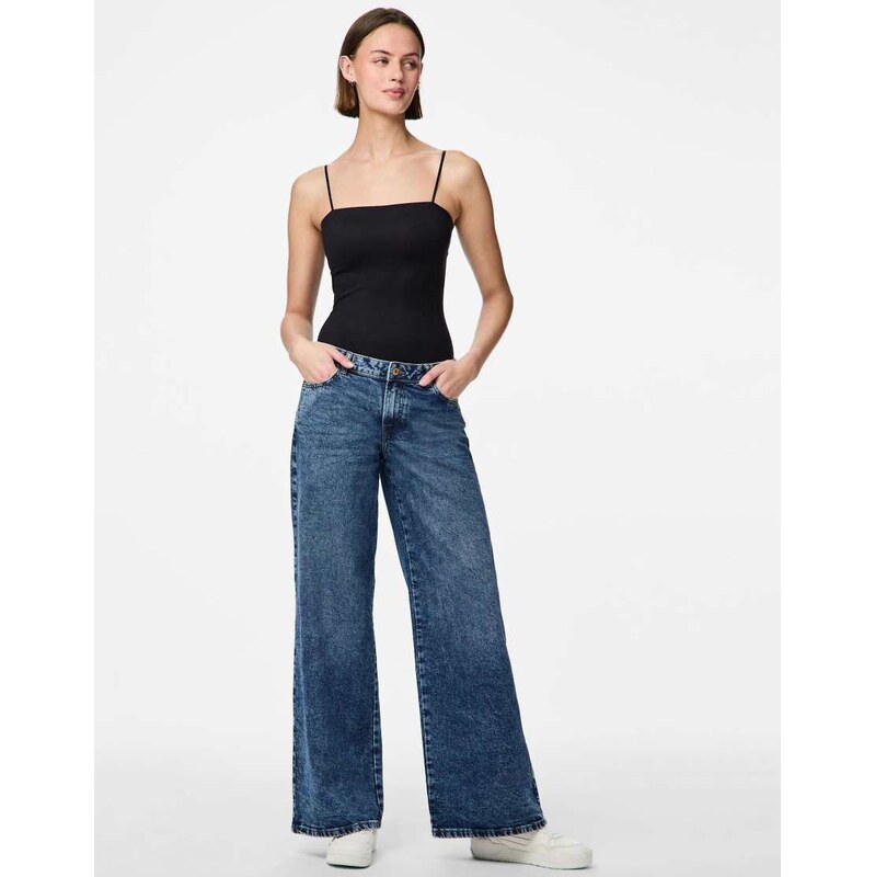Pieces Wide fit jeans in medium blue denim 115504179