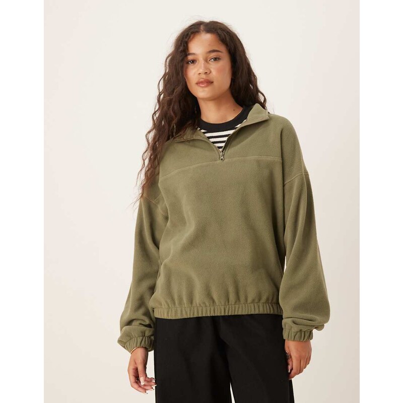 ASOS DESIGN half zip polar fleece in khaki-Green 107660182