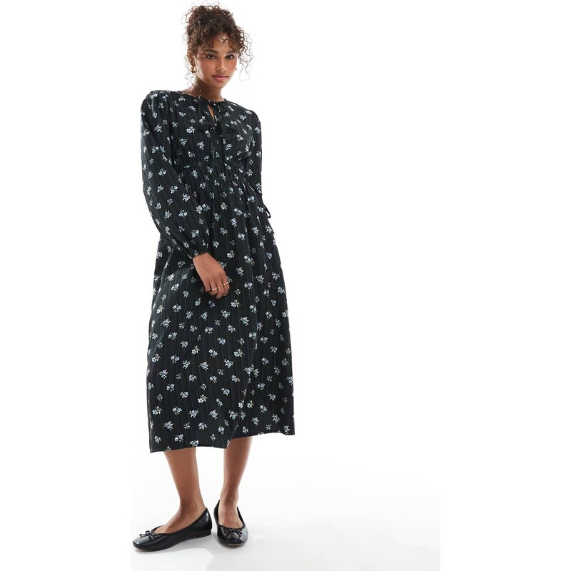 Wednesdays Girl tie-detail floral plisse midi dress in black